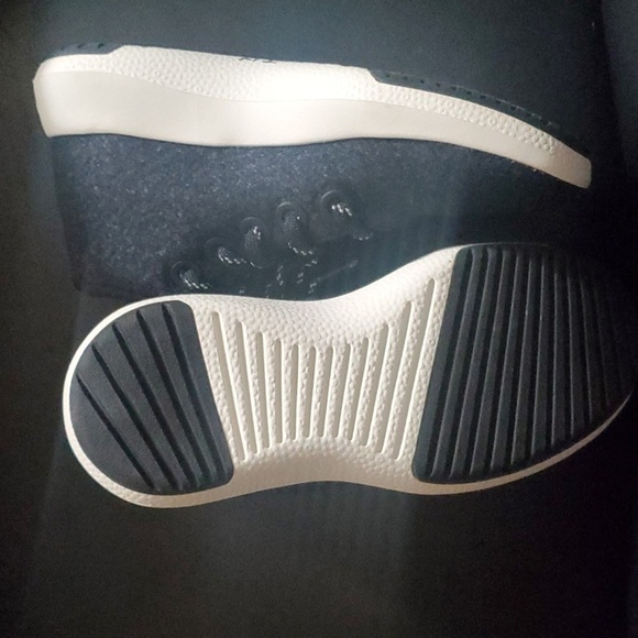 Allbirds Black and White Sneakers Womens Size 5 Wrum W5 - Picture 11 of 14